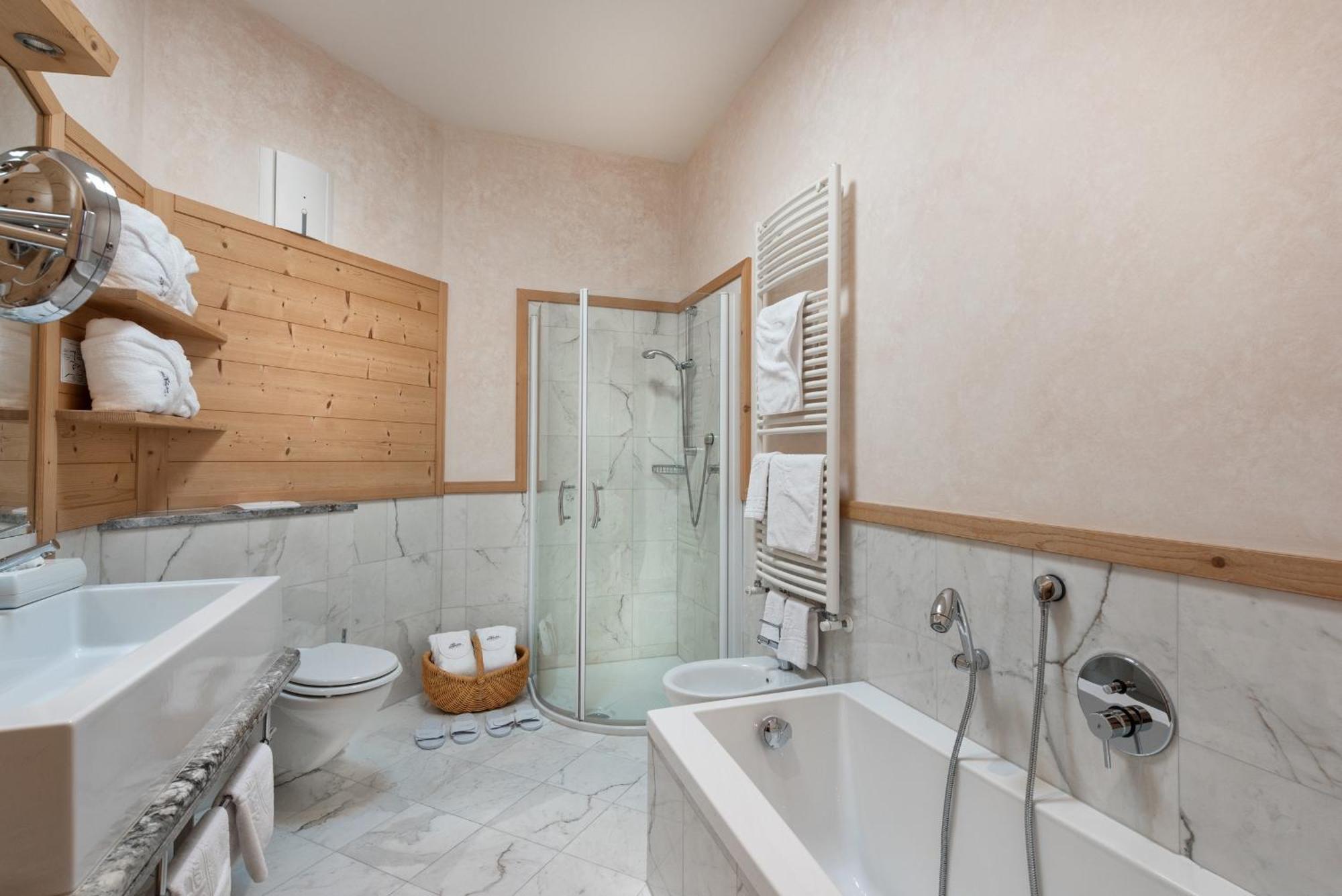 Das Paradies Laces Room photo